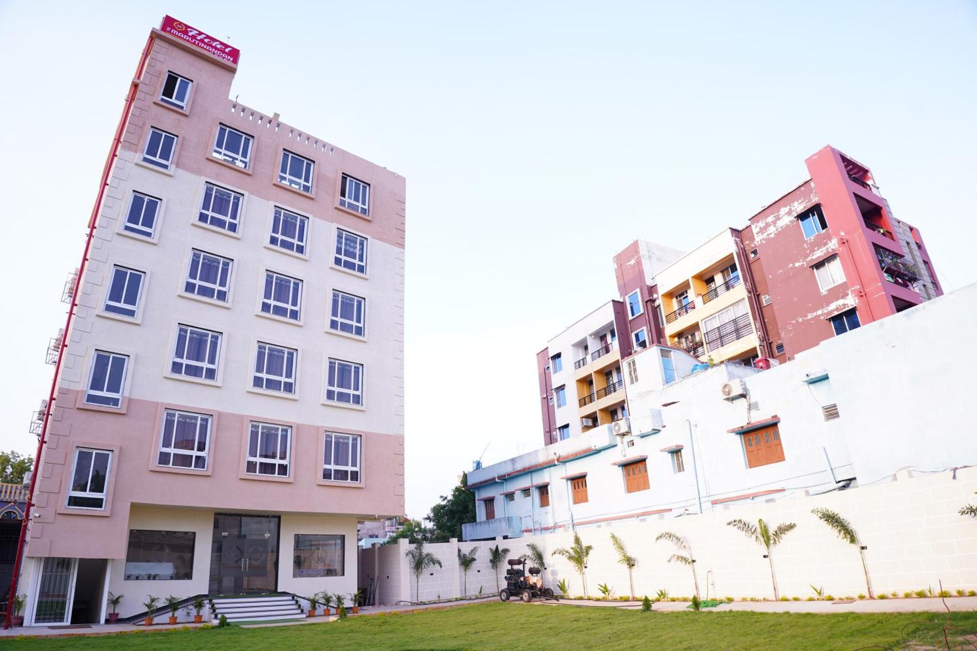 The Marutinandan Grand Hotel Deoghar Eksteriør billede