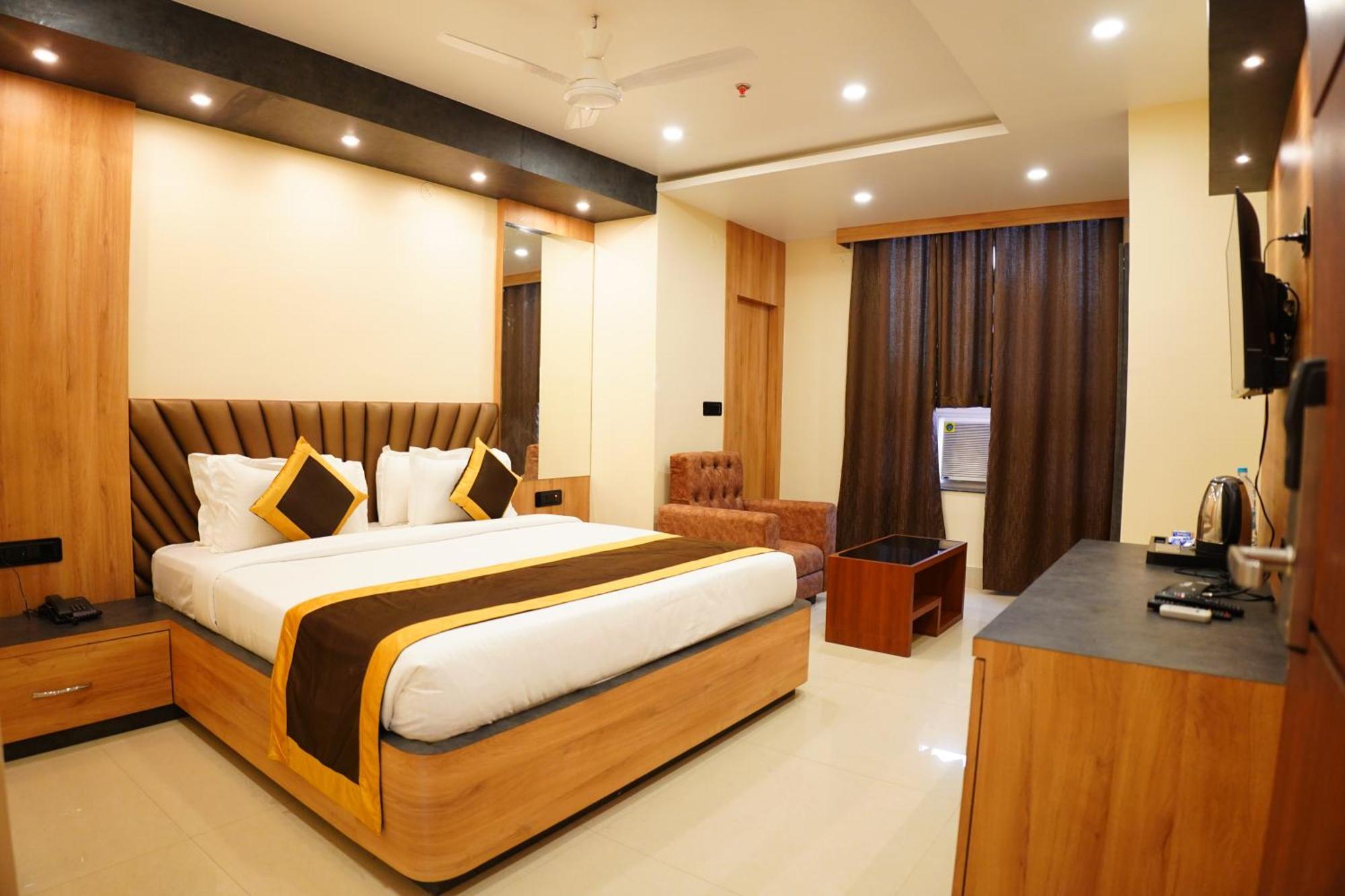 The Marutinandan Grand Hotel Deoghar Eksteriør billede